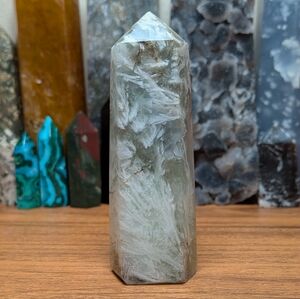 Feather Flourite Crystal Tower - Chipper Tip